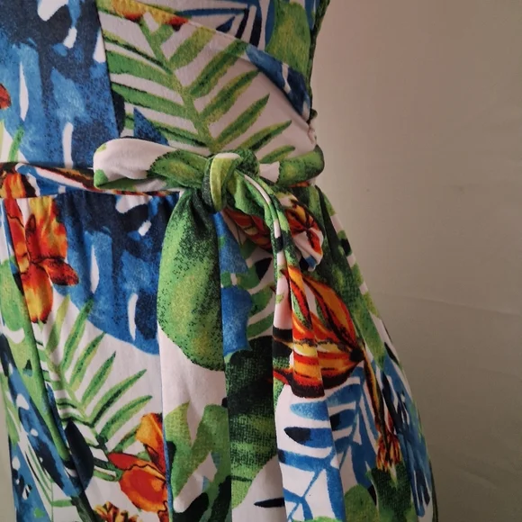 No Boundaries Strapless Tropical Floral Jumpsuit Size XS Wide Leg Summer Romper - Picture 6 of 10